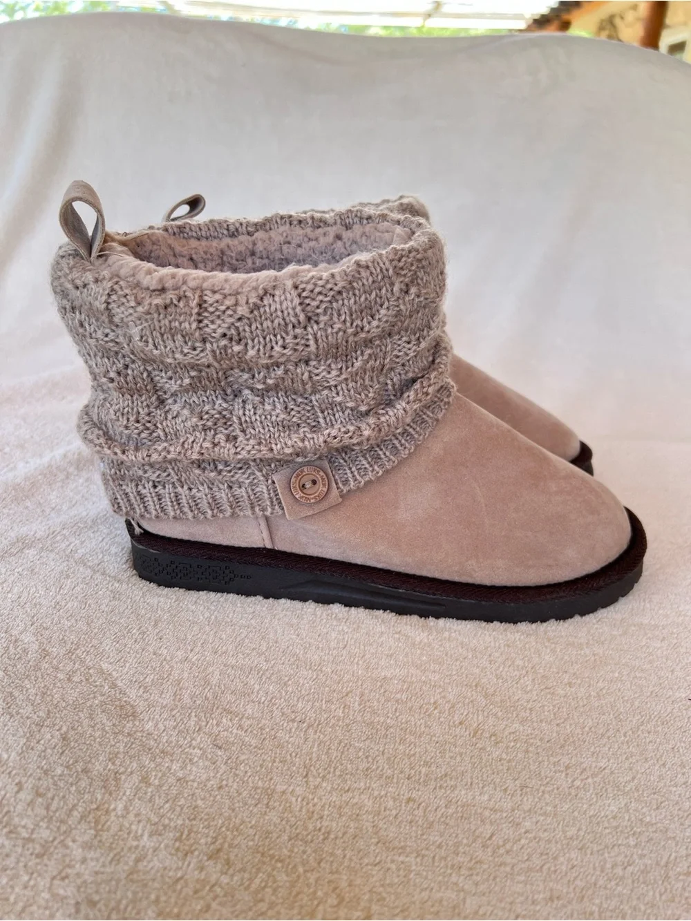 MUK LUKS Laurel Pull On Sherpa Winter Boots, Stone/Fairy Dust SIZE 7